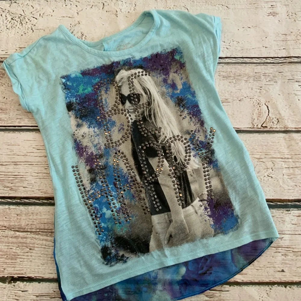 Justice Girls‎ Size 5 “Be Happy” rhinestone accent shirt